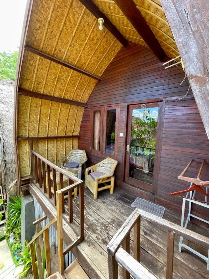 The Golden Ave Bungalow Гили Траванган Экстерьер фото