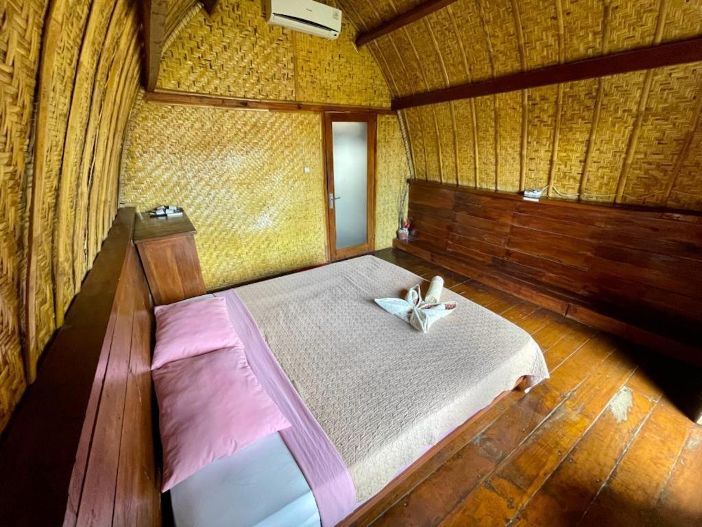 The Golden Ave Bungalow Гили Траванган Экстерьер фото